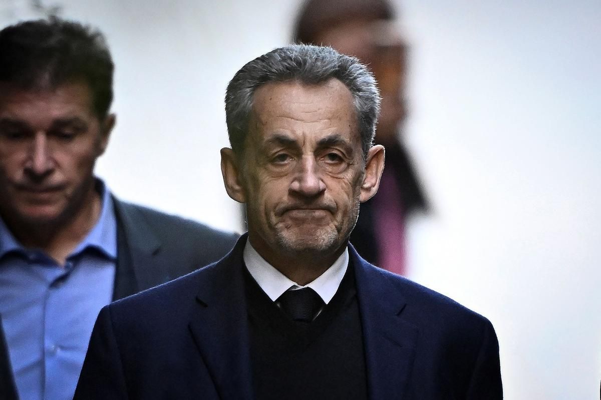 Nicolas Sarkozy dévoile son expérience derrière les barreaux