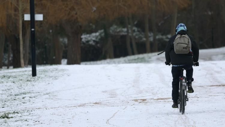 Vigilance jaune : les départements de France sous la neige et le verglas ce week-end