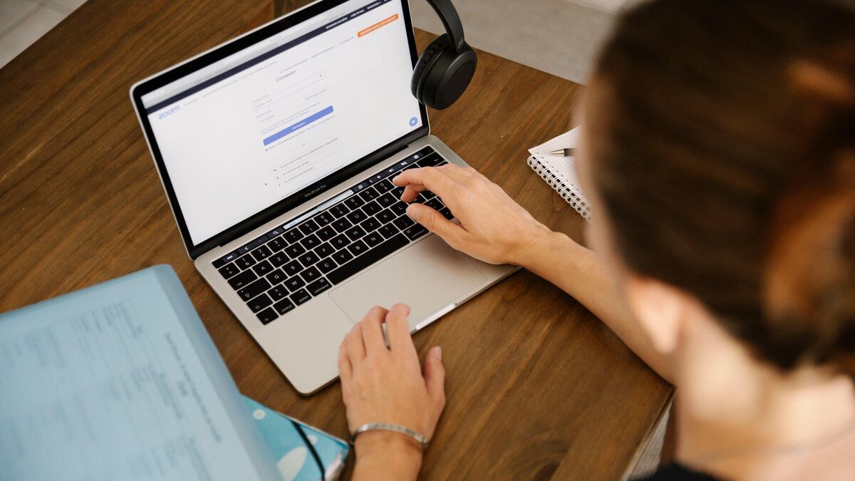 Une entreprise suisse défie les limites avec des semaines de 100 heures de travail