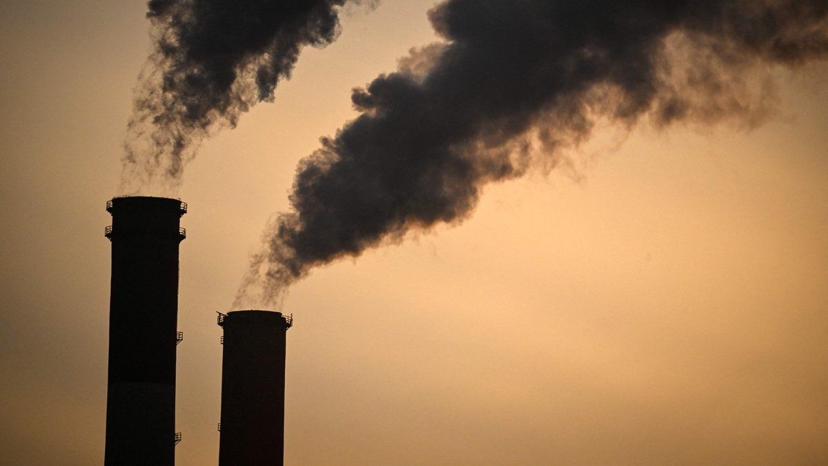 Les nouvelles sanctions américaines sur le pétrole russe : quel impact sur l'économie de guerre de Moscou ?