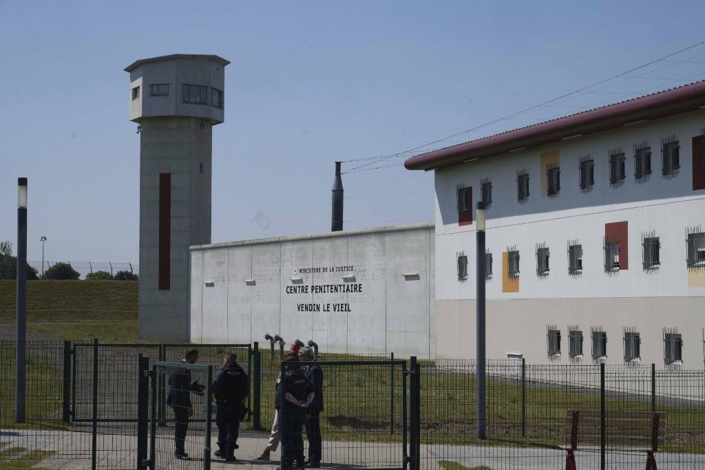 Quand la justice fléchit : un narcotrafiquant obtient un droit de sortie controversé