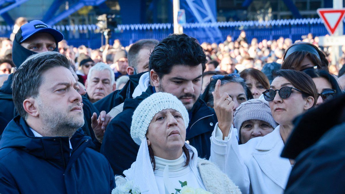 Marche blanche pour Mehdi Kessaci : l'émotion et la solidarité en première ligne