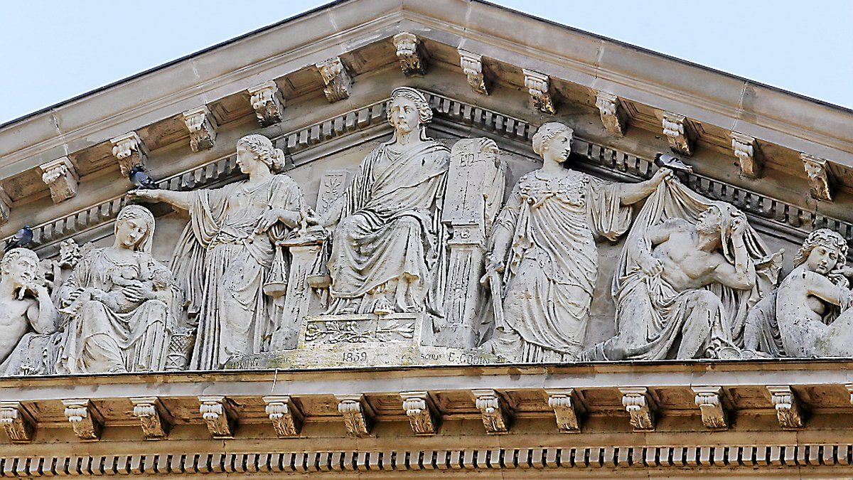 Un drame à Quimper : un ancien magistrat retrouvé mort dans des circonstances troublantes