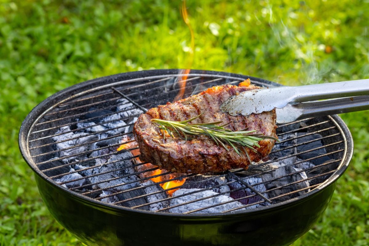 Les secrets d'un barbecue sain : choisissez bien vos viandes