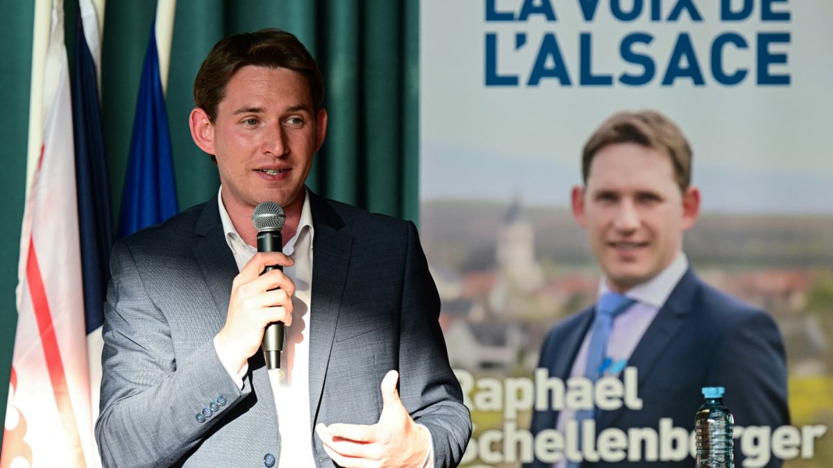 Un député exclu pour ses propos controversés sur une directrice atteinte d'un cancer