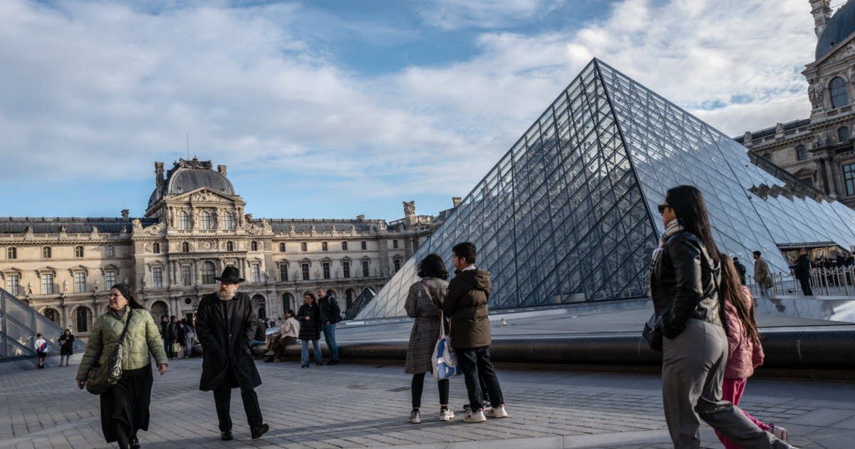 Un dernier suspect arrêté dans le casse au Louvre : le mystère s'éclaircit