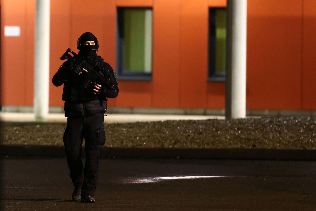 Retour en prison pour un narcotrafiquant après une permission de sortie controversée