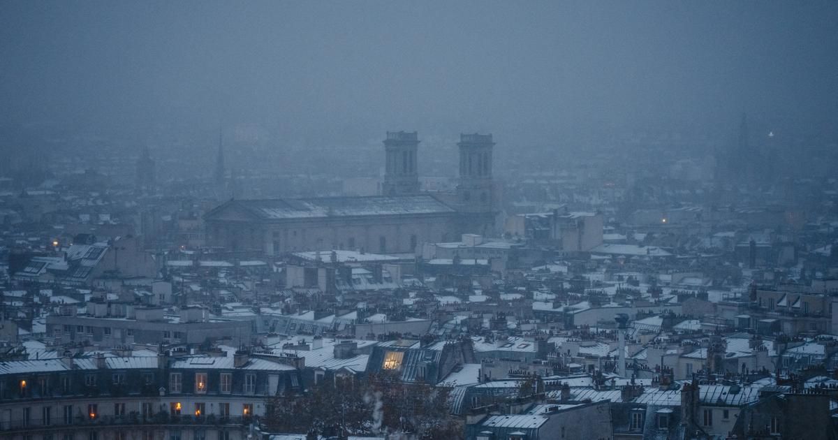 Une bataille de boules de neige inédite entre jeunes et policiers