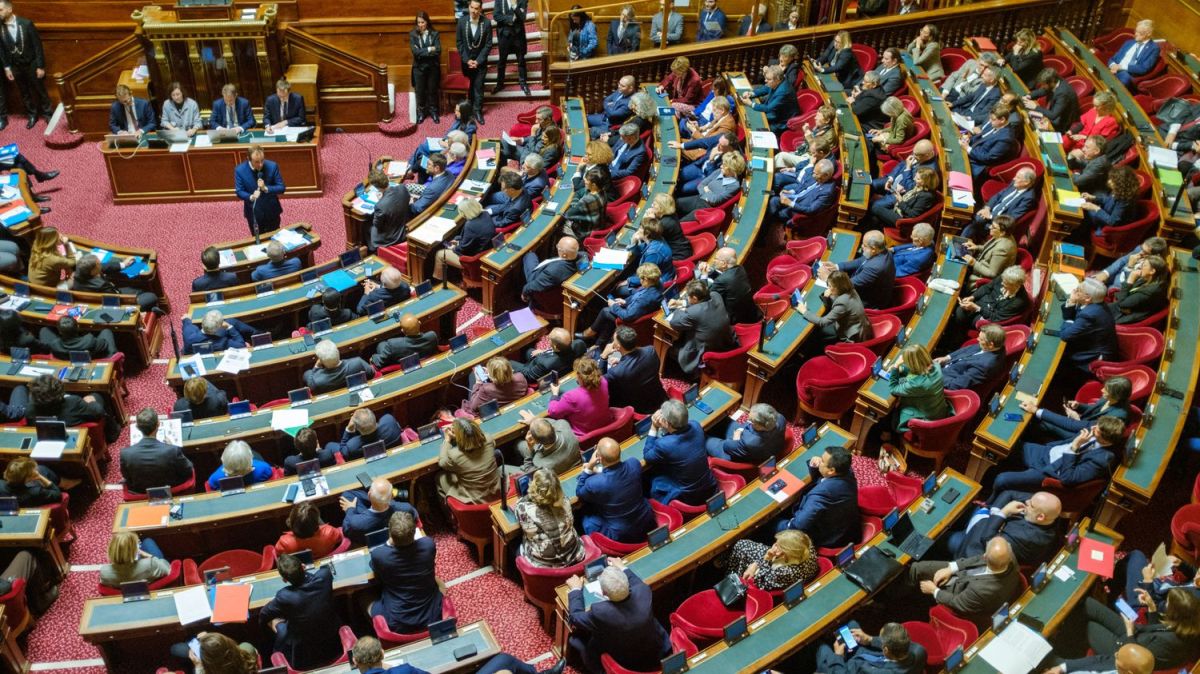 Les sénateurs PS poussent pour un emprunt ciblé sur les riches : un retour aux sources fiscales ?