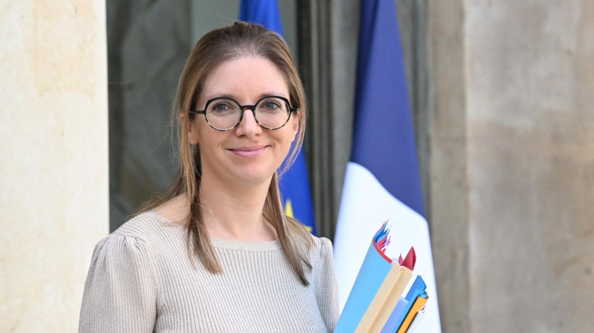 Aurore Bergé en visite dans l'Indre pour lutter contre les violences faites aux femmes