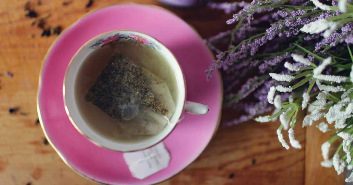 Transformez vos sachets de thé usagés en alliés anti-odeurs
