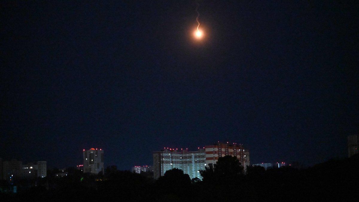 La Russie affirme avoir intercepté près de 120 drones ukrainiens : retour sur la nuit décisive