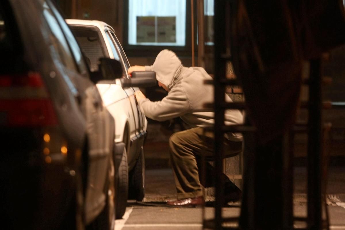 Escroqueries : un jeune homme de 28 ans face à la justice en Dordogne