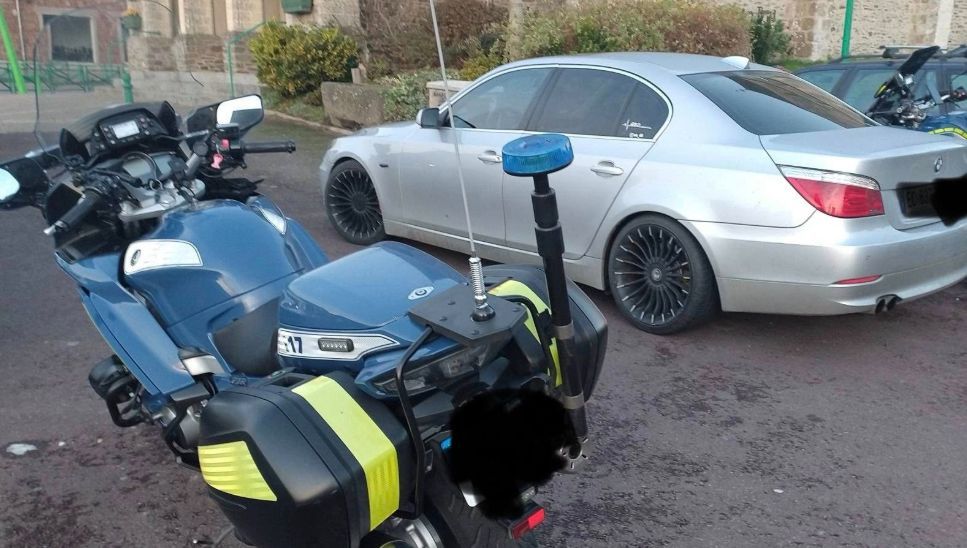 Un jeune conducteur pris en flagrant délit de vitesse à 158 km/h dans la Manche