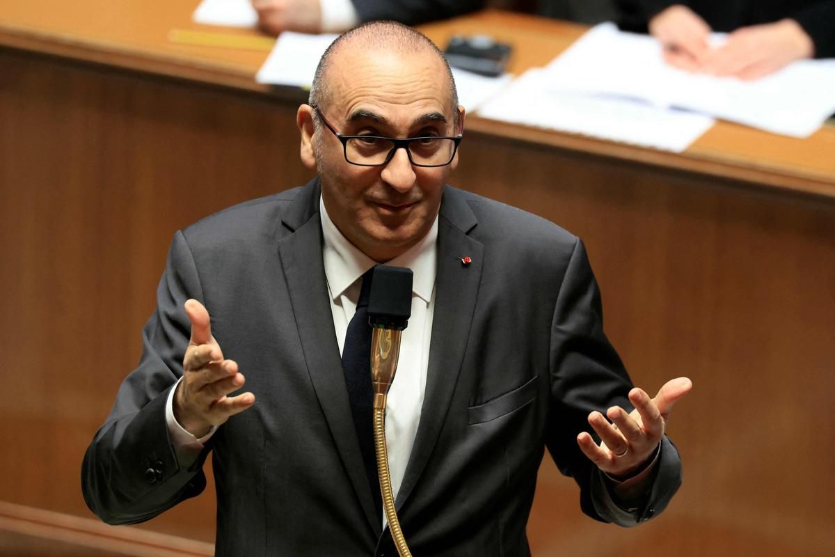 Laurent Nuñez s'oppose à l'interdiction du voile pour les mineures