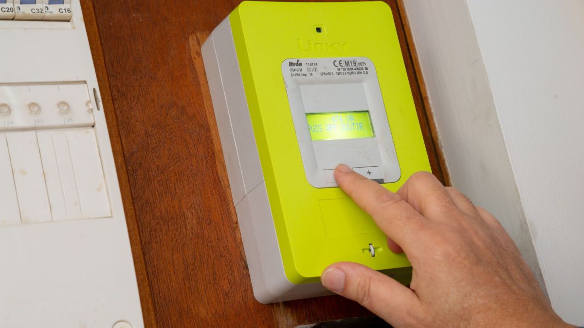 Compteur Linky : une facture surprise pour les réfractaires dès 2025