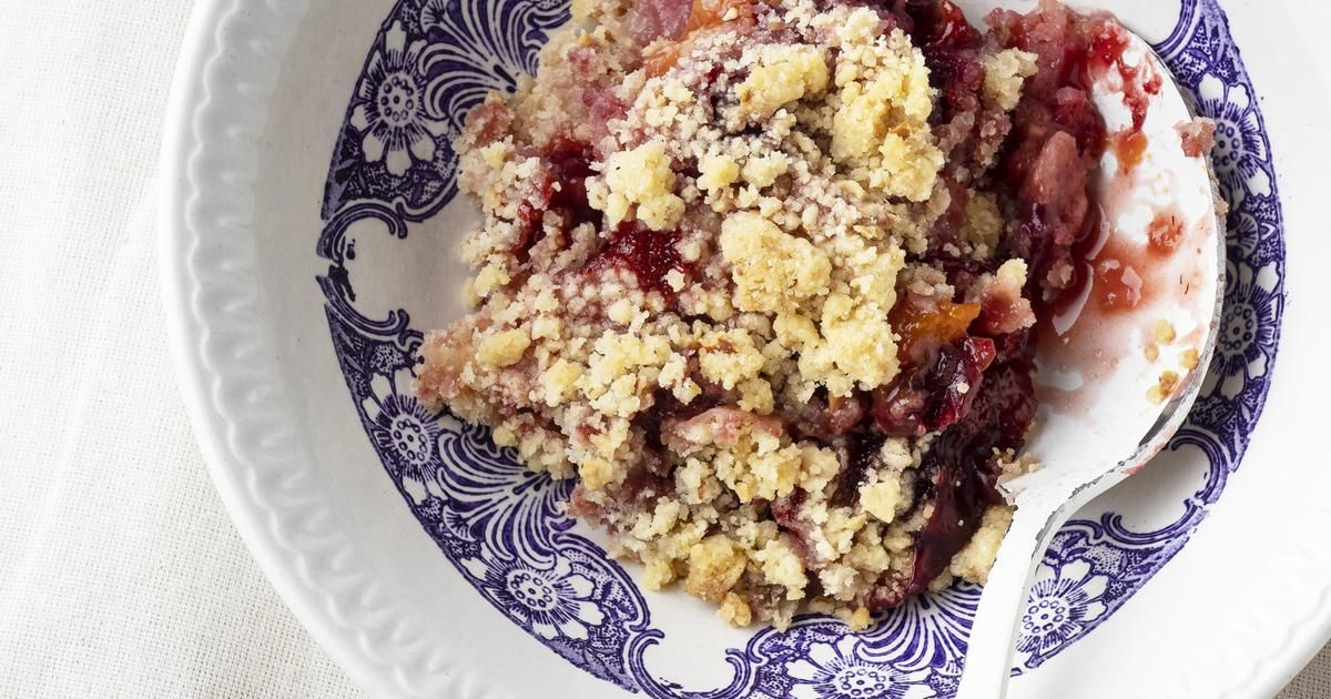 Les crumbles estivaux : douceur sucrée et salée à savourer