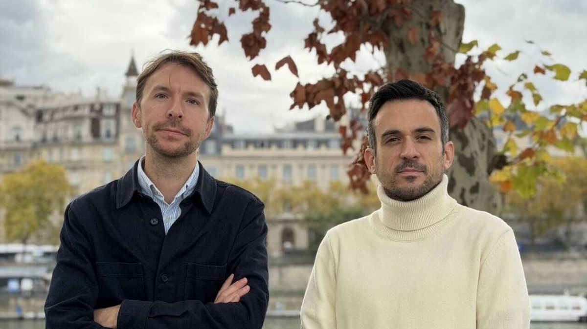 Des bijoux oubliés aux trésors retrouvés : la tournée des commissaires-priseurs dans la Manche