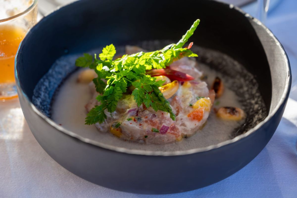 Cyril Lignac revisite le tartare de dorade avec une touche exotique