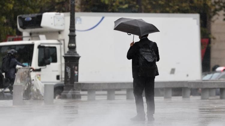 La tempête Davide s'abat sur la France : que prévoir ce week-end ?