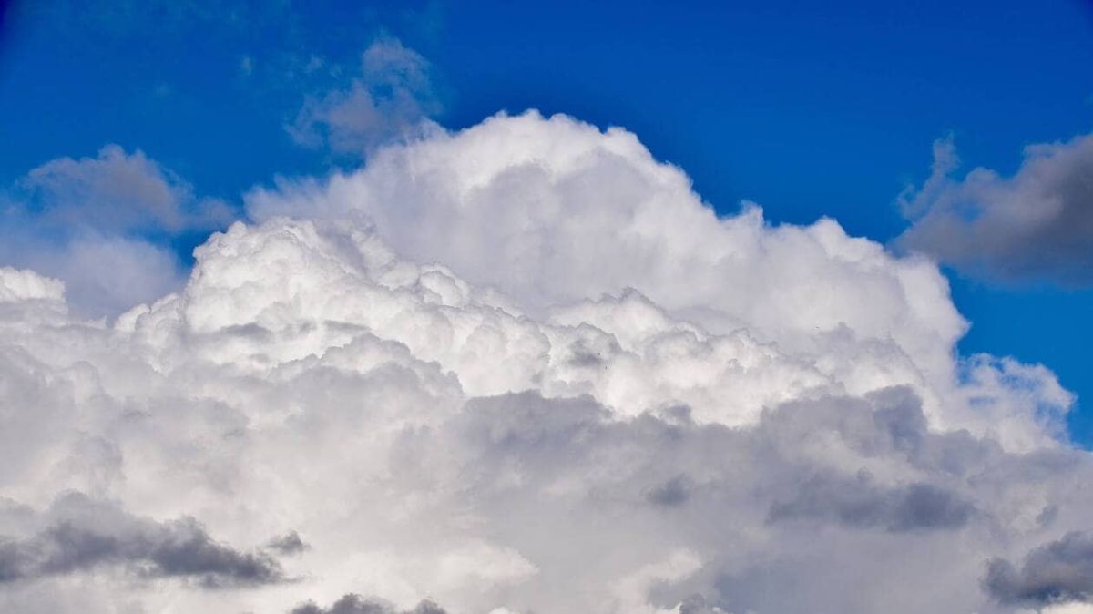 Un dimanche pluvieux à Évreux : prévisions météo du 7 décembre 2025