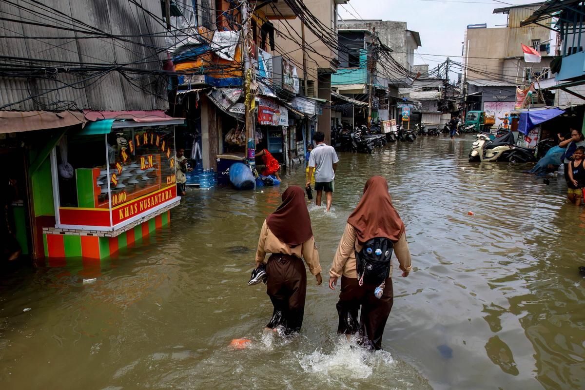 Des inondations dévastatrices en Indonésie : près de 1000 vies perdues