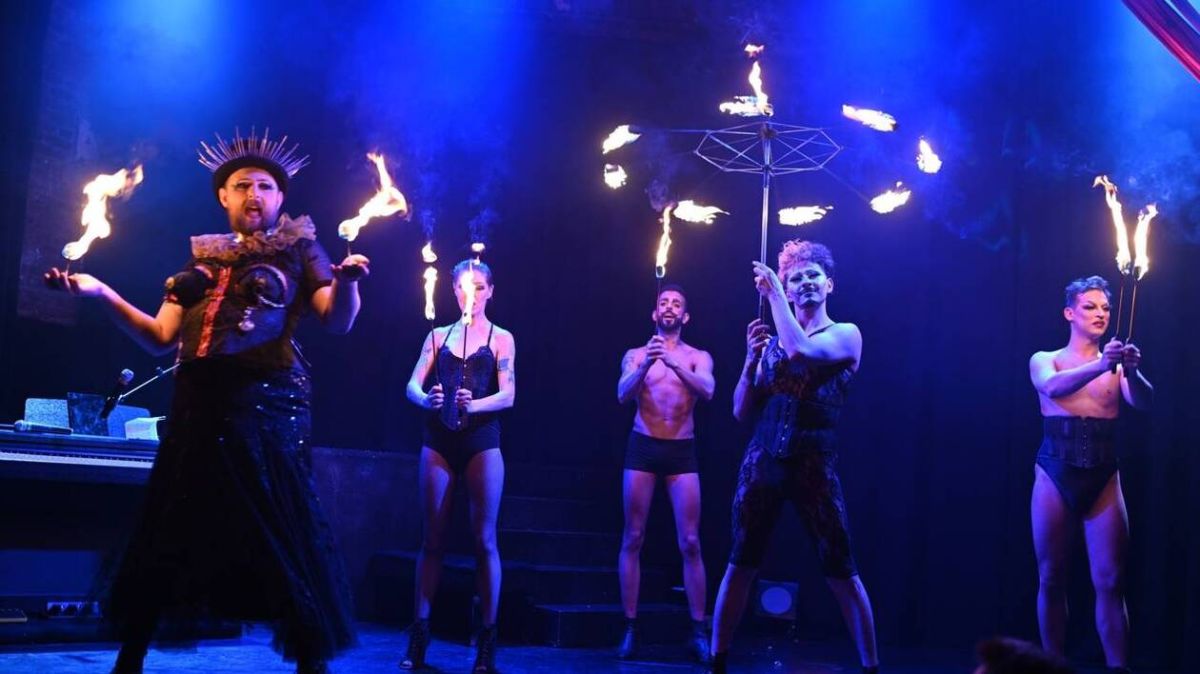 Les sirènes du cabaret drag prennent d'assaut Caen pour un spectacle engagé