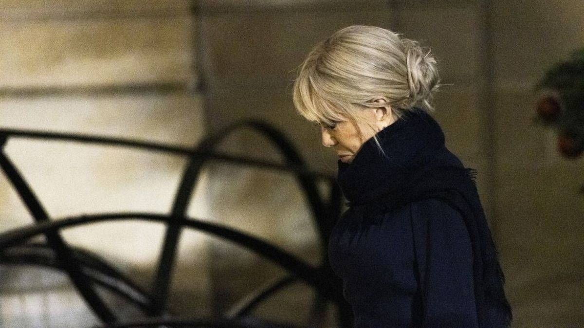 Brigitte Macron face à la controverse : soutien controversé à Ary Abittan