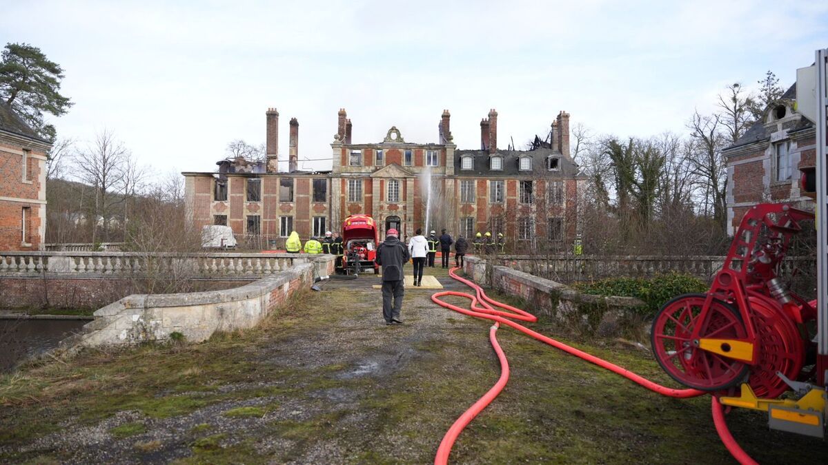 La lutte pour sauver le château de Serquigny s'intensifie après un vol dévastateur