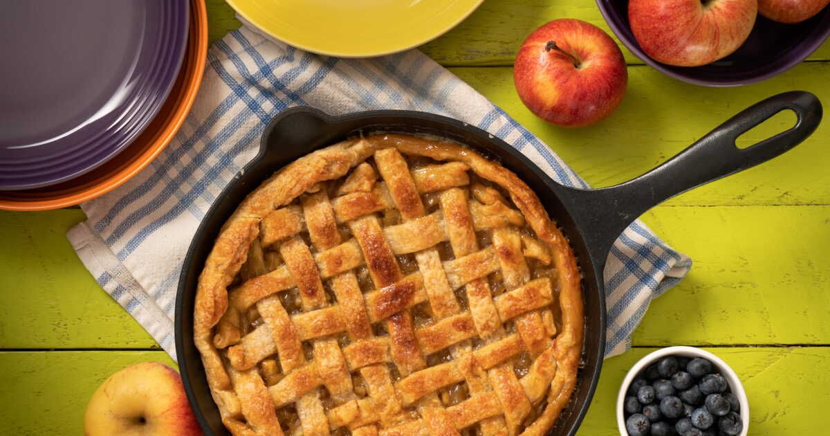 Découvrez la recette du gâteau poêlé aux fraises