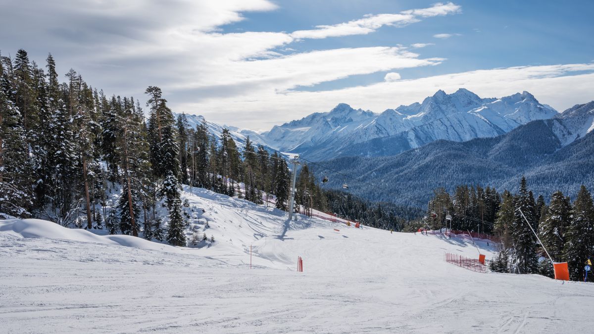 Tragédie sur les pistes : une jeune skieuse perd la vie à Vars