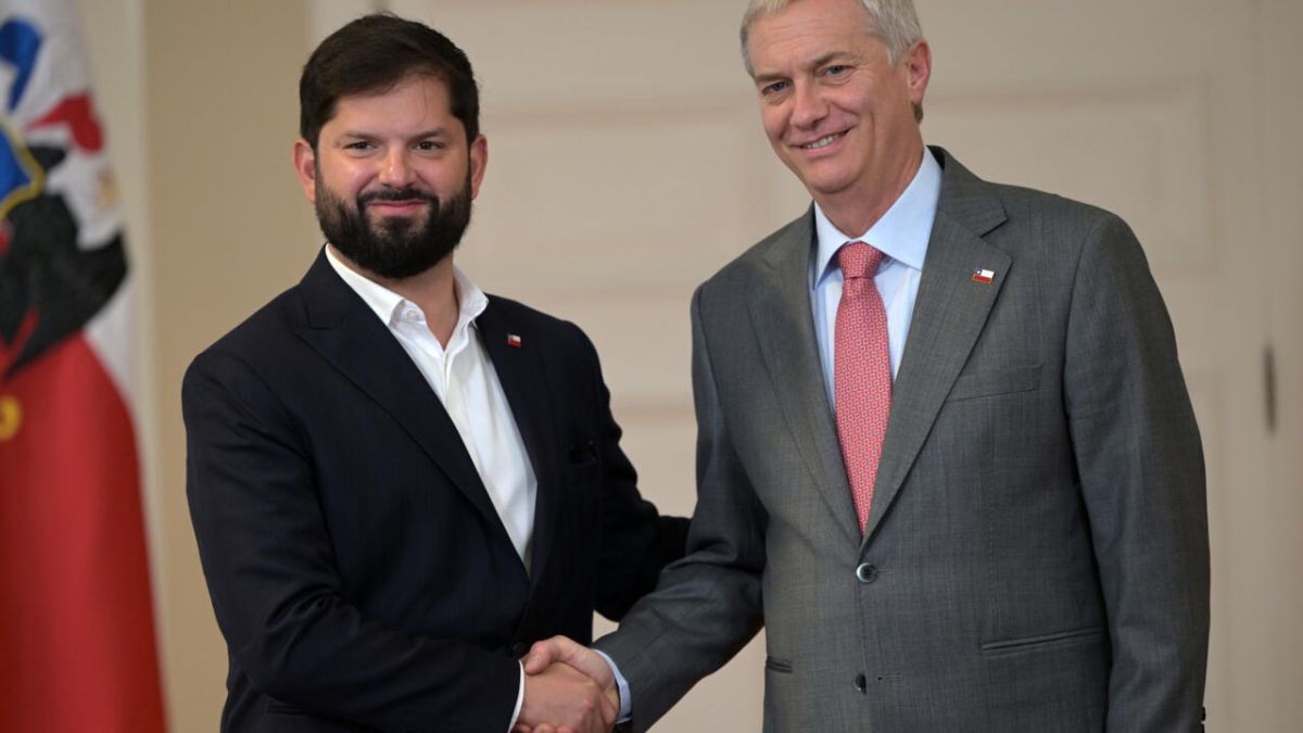 Le Chili élit José Antonio Kast, un président promettant l'union malgré un passé polémique