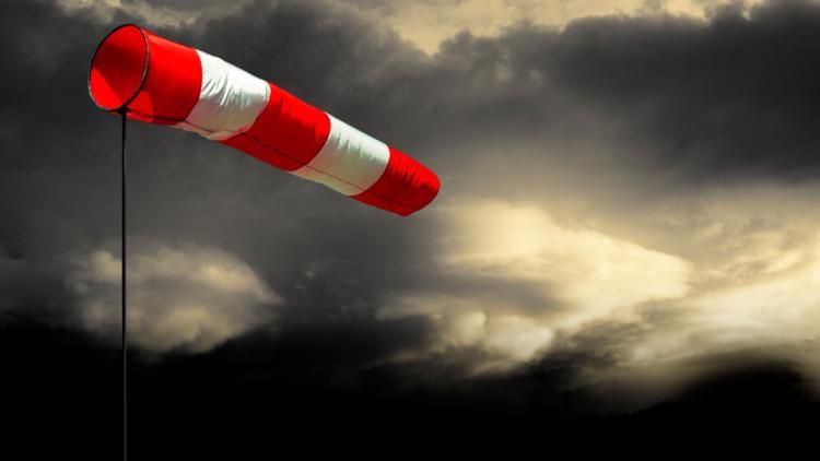 Vents violents : vigilance jaune pour huit départements en France