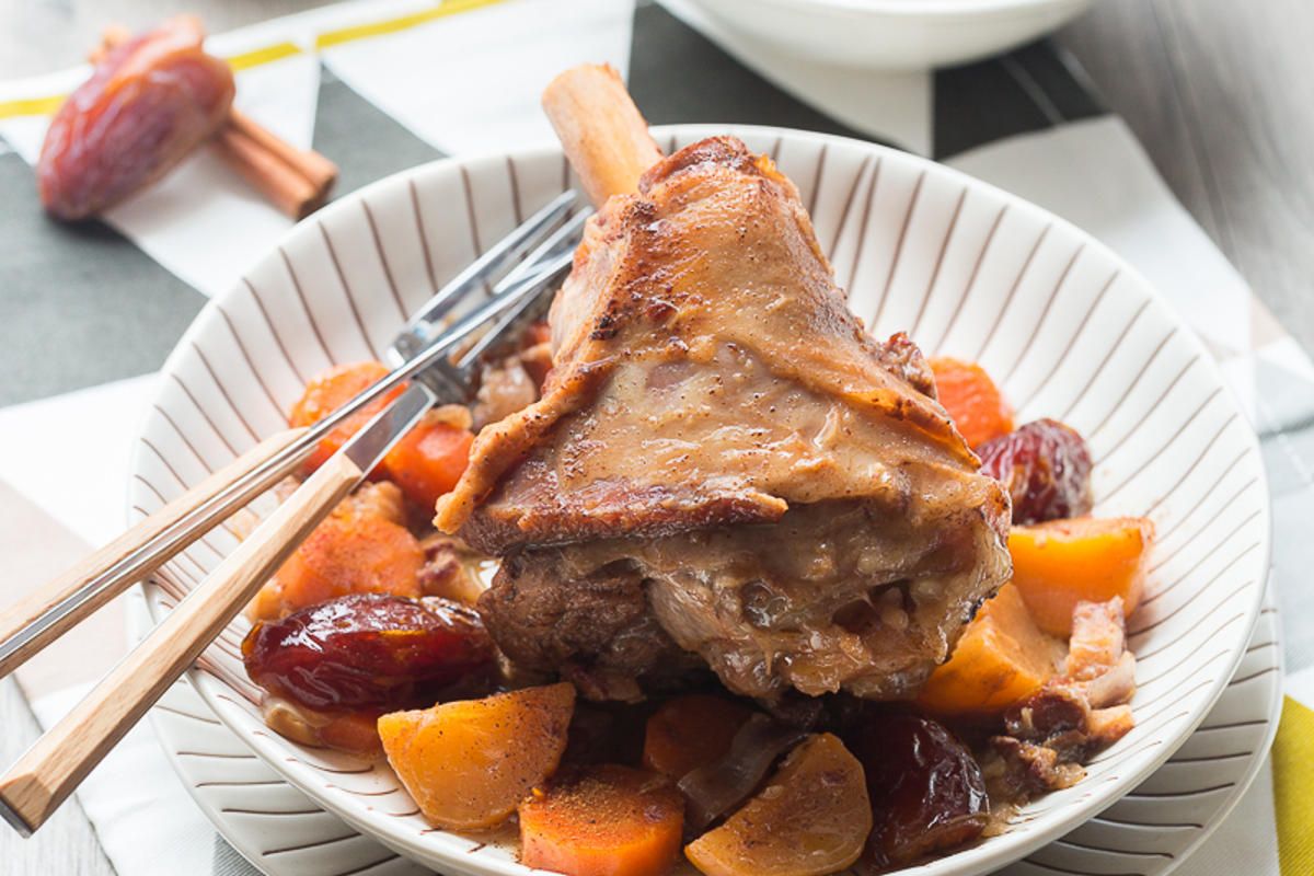 Souris d'agneau confites aux légumes d'hiver