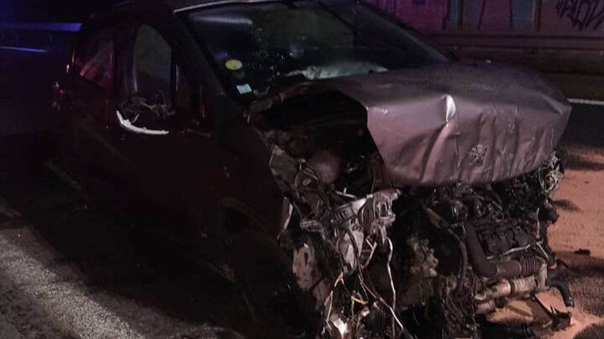 Un accident spectaculaire sur l’A84 : un automobiliste ivre s'écrase après un rond-point