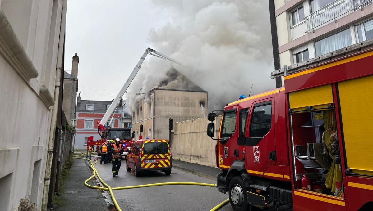 Un immeuble ravagé par les flammes à Cherbourg-en-Cotentin : des mesures d'urgence en cours