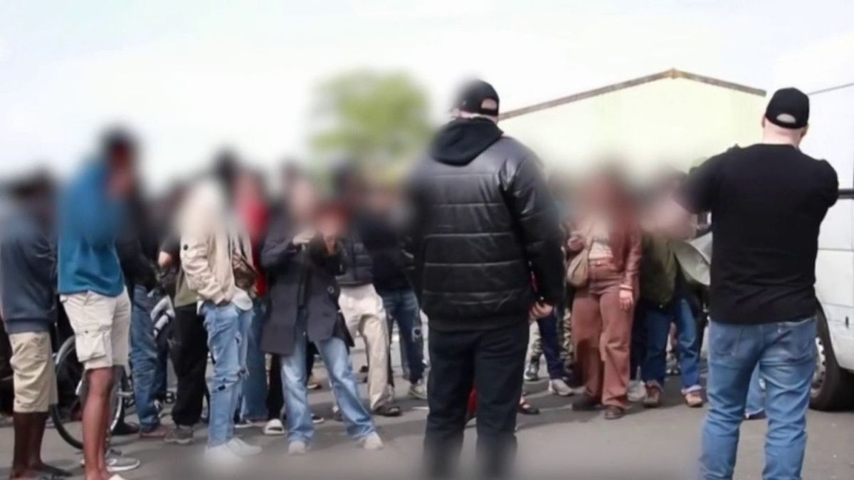 Des militants d'extrême droite prévoient des raids anti-migrants sur le littoral français