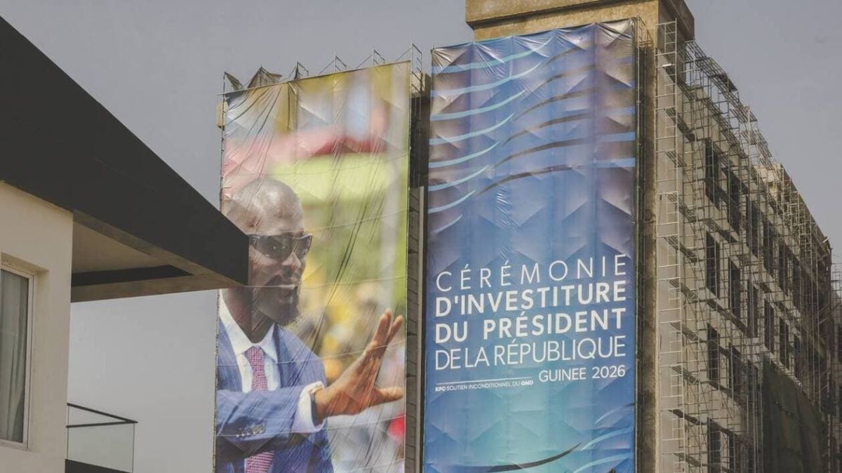 Démission du gouvernement guinéen : un nouveau cap après l’investiture de Doumbouya