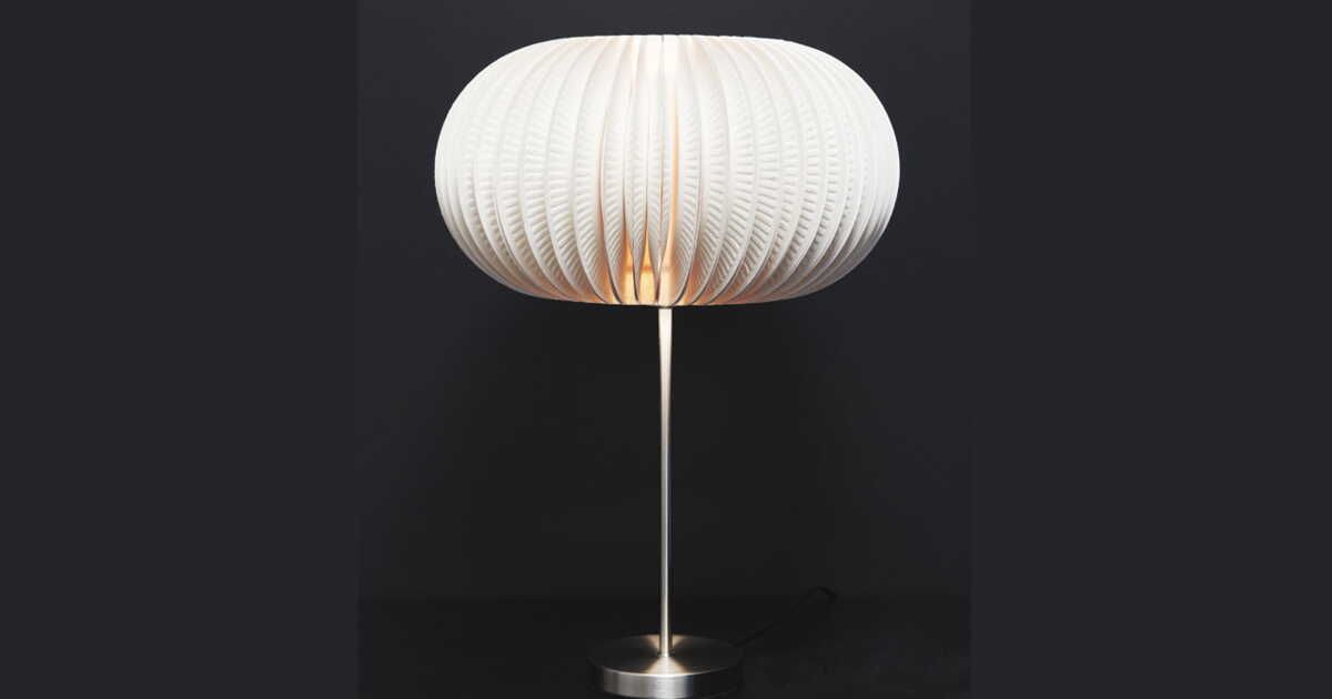 fabriquer un abat-jour original avec des assiettes en carton