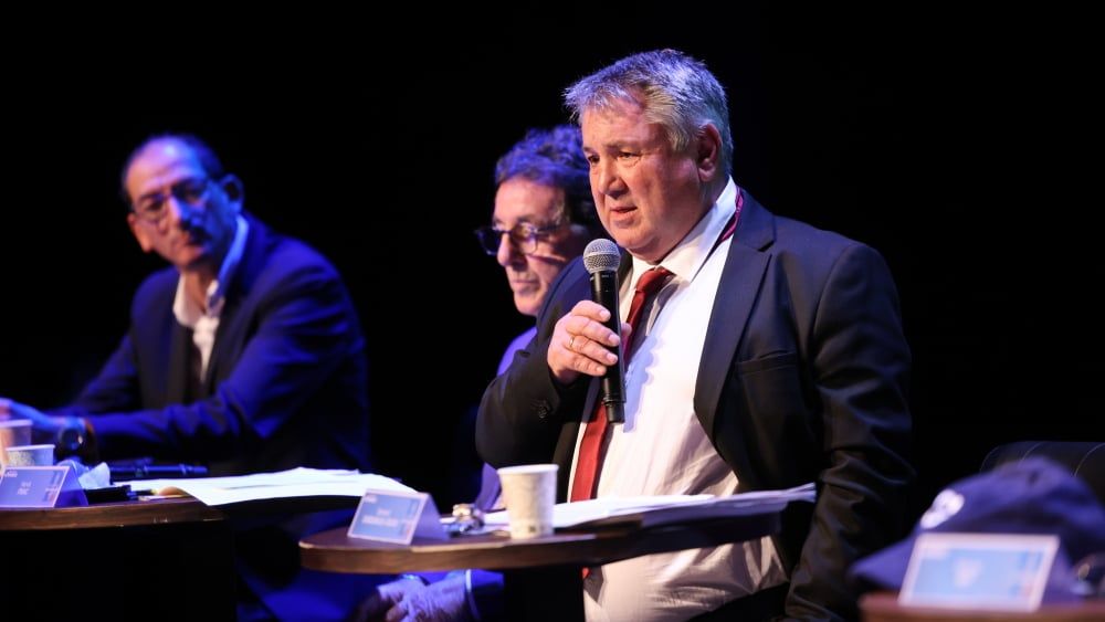 La Ciotat face à un tournant : Bernard Ougourlou-Oglou passe son tour pour les municipales 2026