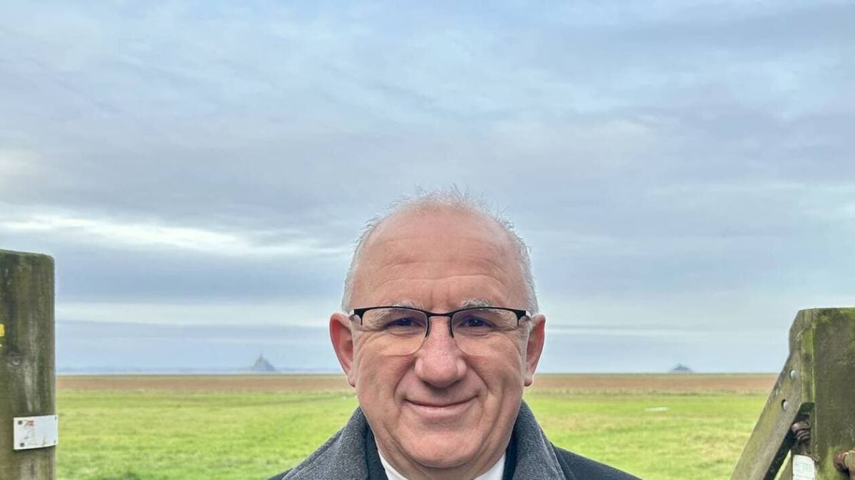 À Vains, le maire Olivier Deville dévoile son programme pour les municipales 2026