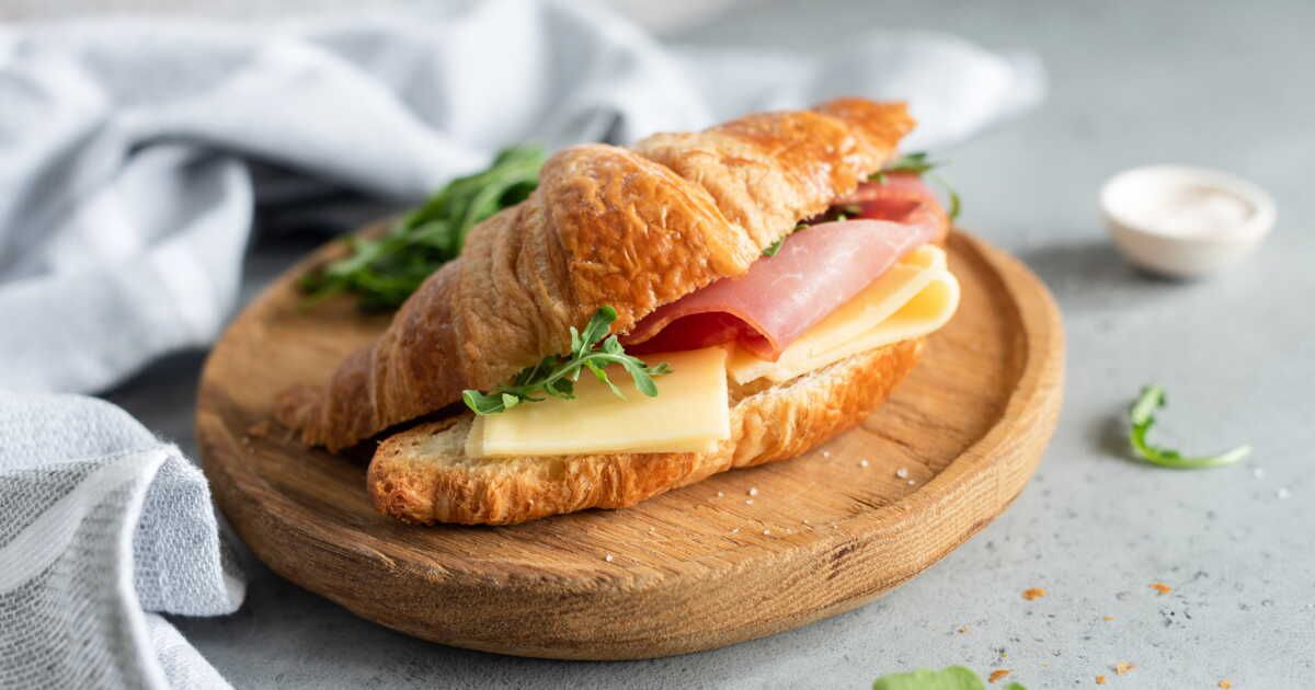 le croissant salé à la béchamel : une révolution gourmande pour le dîner