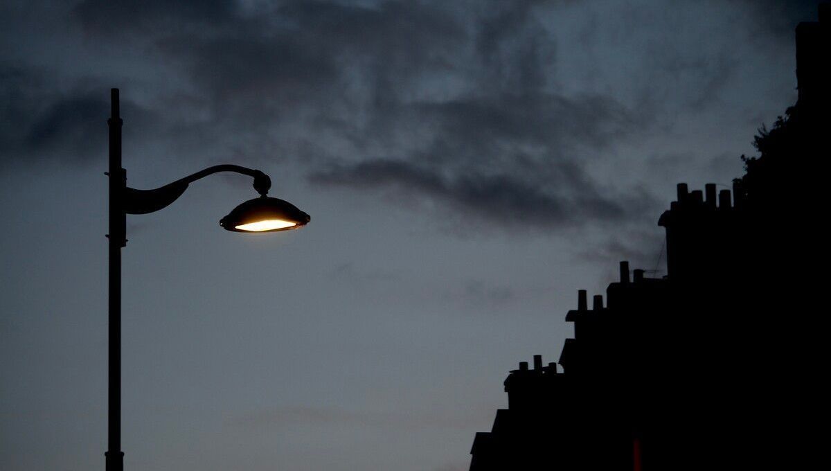Lumières dans la nuit : le débat s'intensifie dans nos villes
