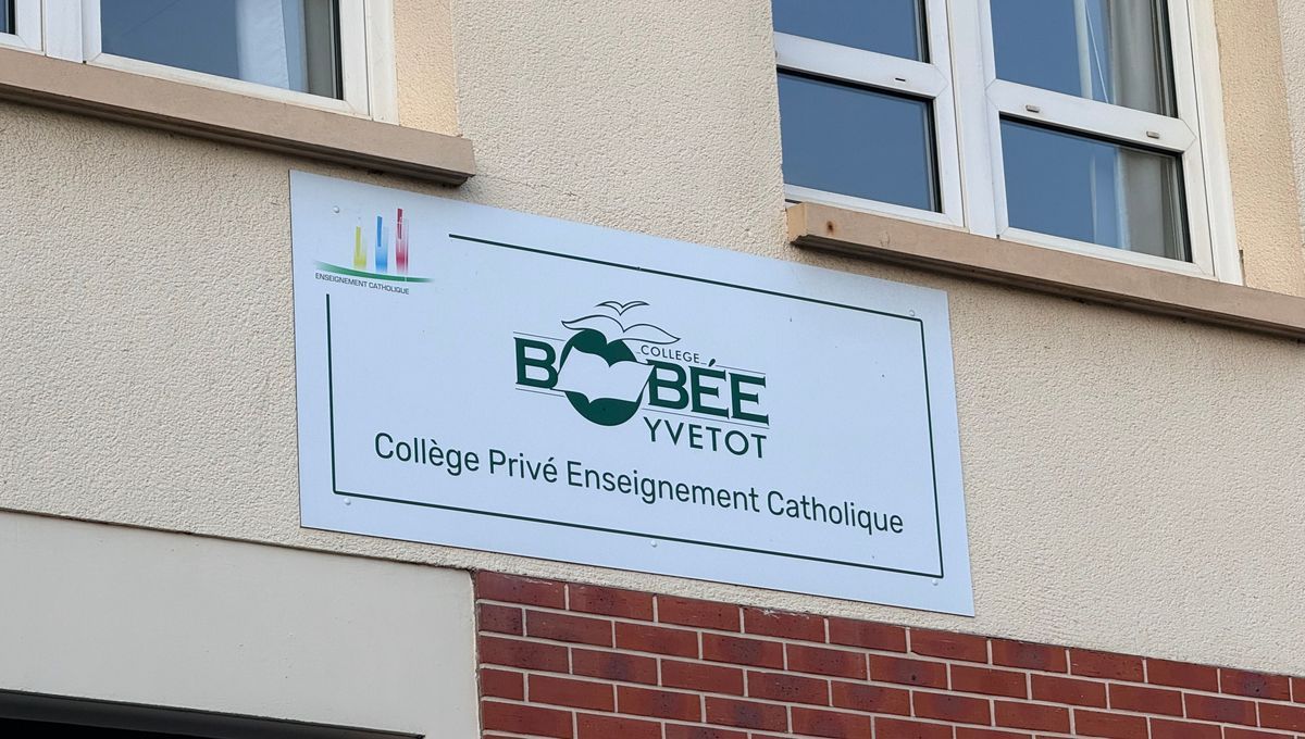 Colère et chagrin au collège Bobée d'Yvetot après le décès tragique d'un élève