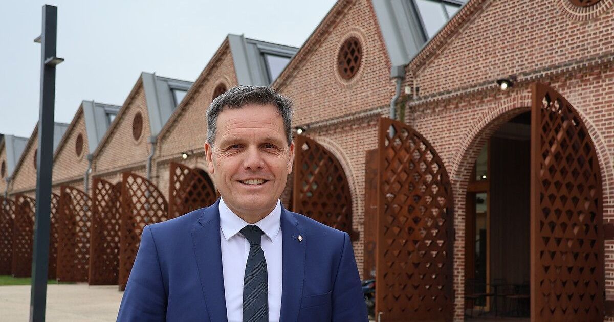 Sébastien Leclerc triomphe à Lisieux : une réélection dès le premier tour