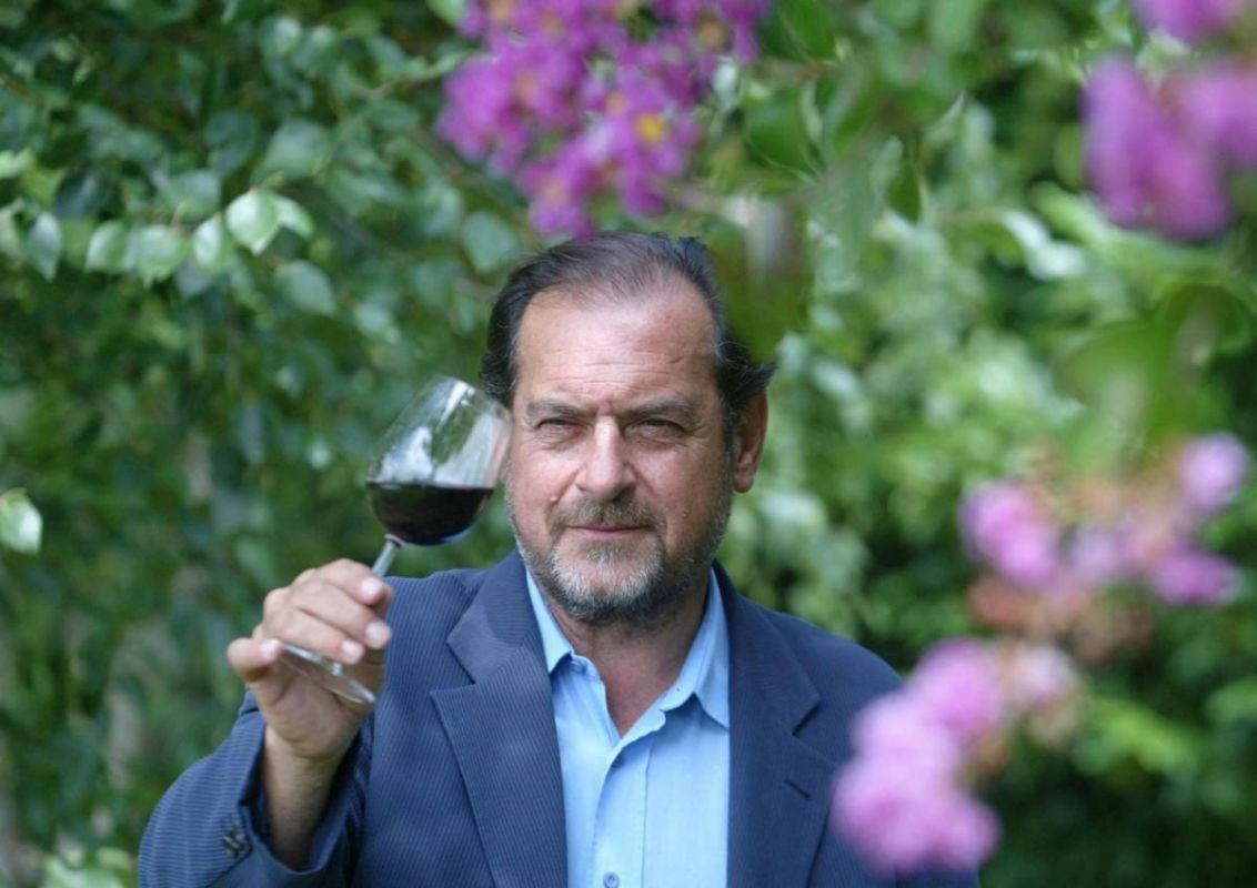 L'œnologue Michel Rolland laisse une empreinte indélébile dans le monde du vin