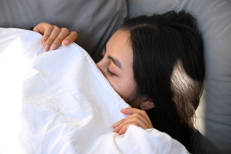 Somnambulisme : faut-il vraiment réveiller un somnambule ?