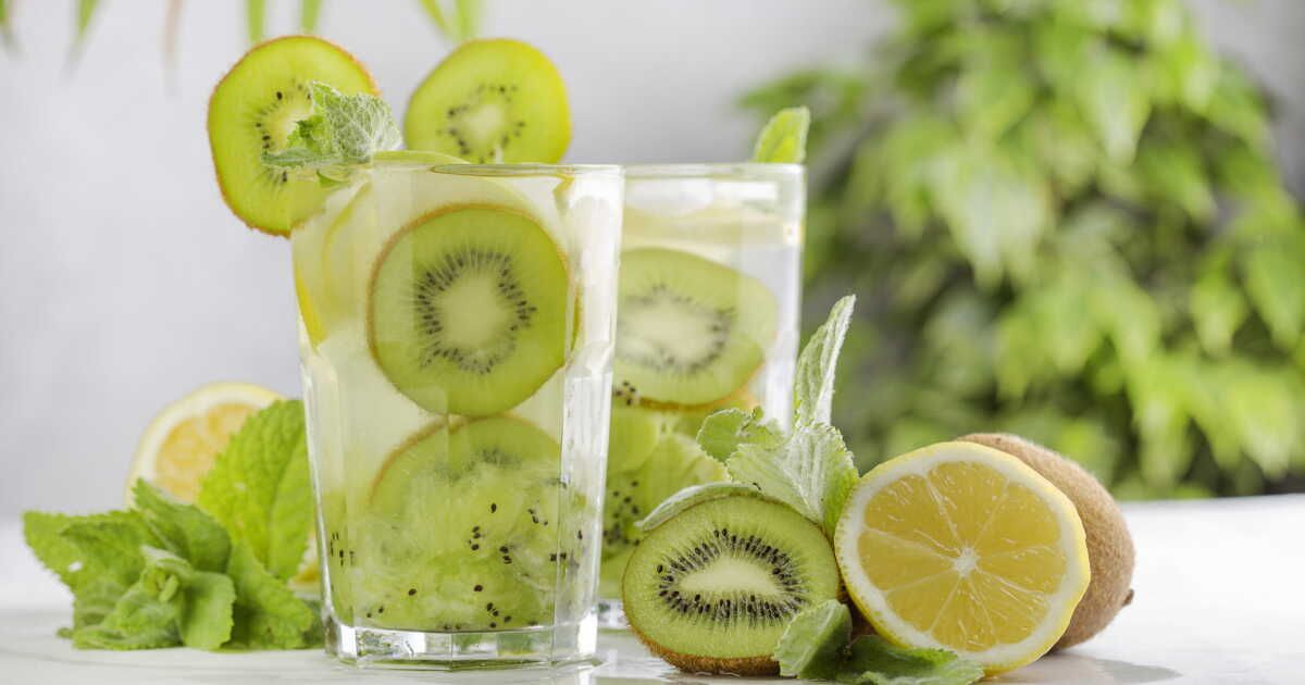 La citronnade citron-kiwi, idéale pour contrer la canicule