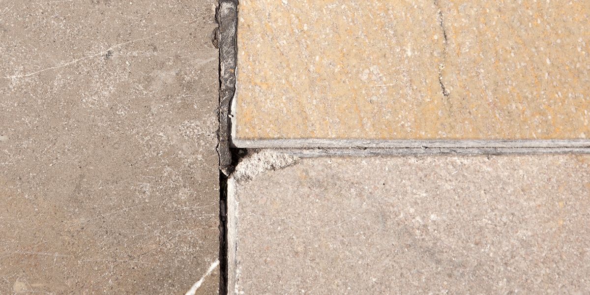 Réparer un éclat sur du carrelage : astuces et techniques