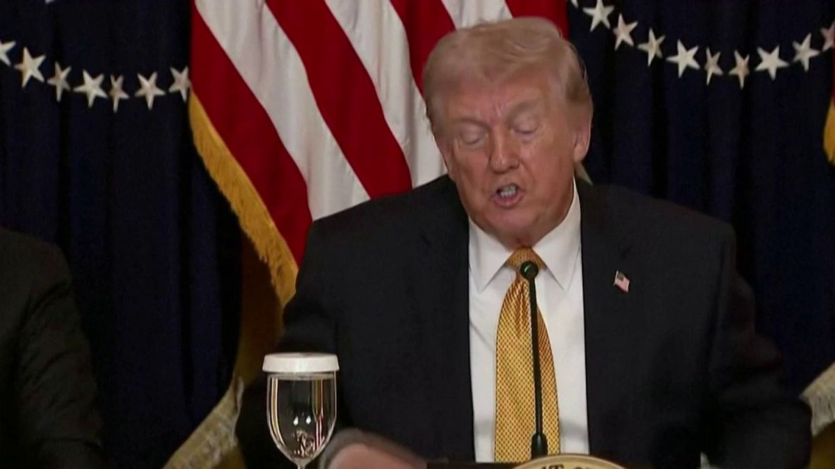 Trump entre négociations et déploiement militaire : quel est son vrai jeu en Iran ?